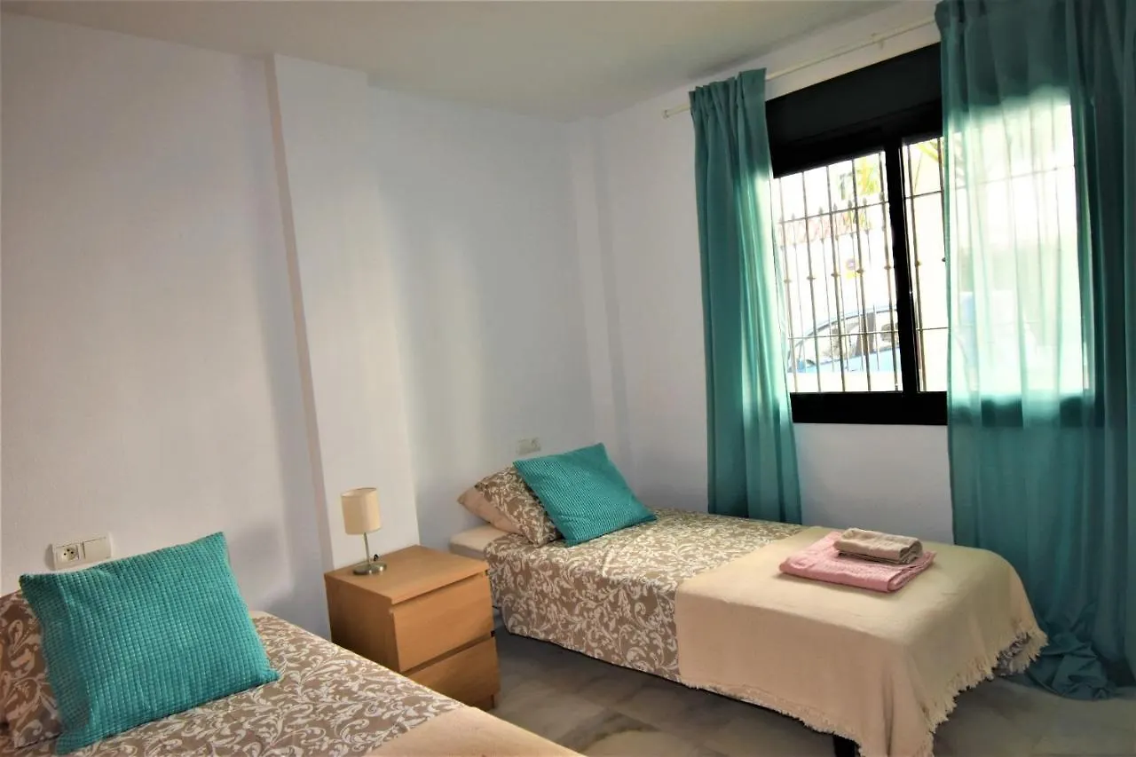 Pueblo Torrequebrada, Benalmadena 2 Bed Apt 0*,  Spanje